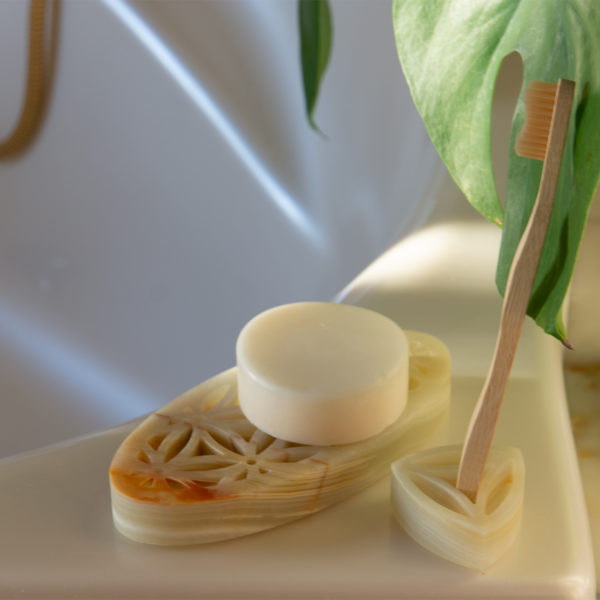 OZYRYS SOAP DISH RAINBOW ONYX