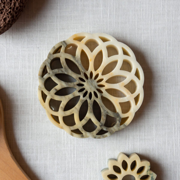 MANDALA SOAP DISH CALACATTA ORO