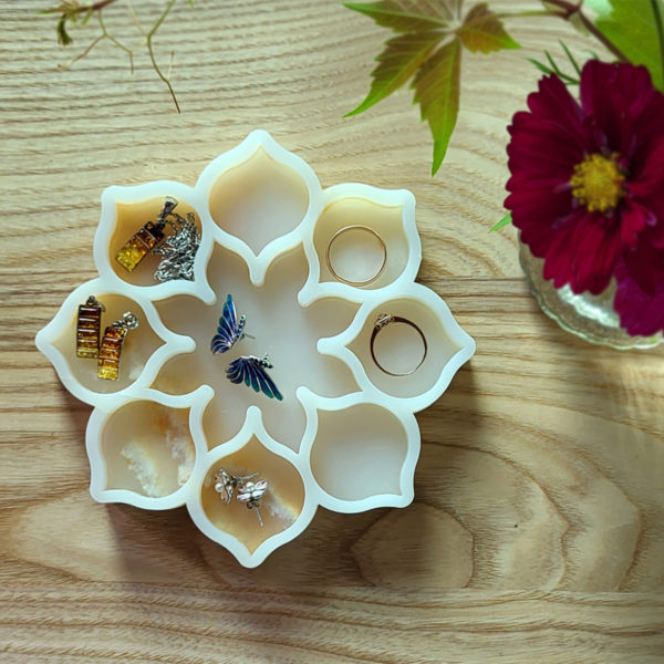 SMALL JEWELLERY TRAY WHITE ONYX
