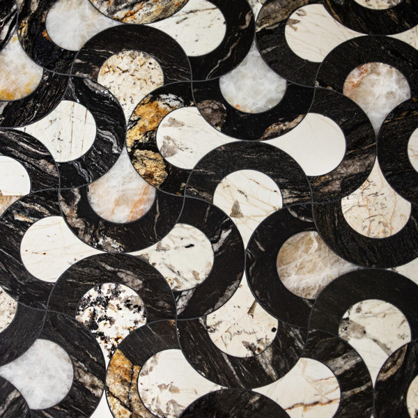 FLOOR MOSAIC PATAGONIA AND BLACK QUARTZITE